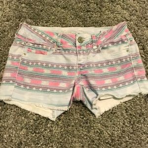Patterned American Eagle shorts